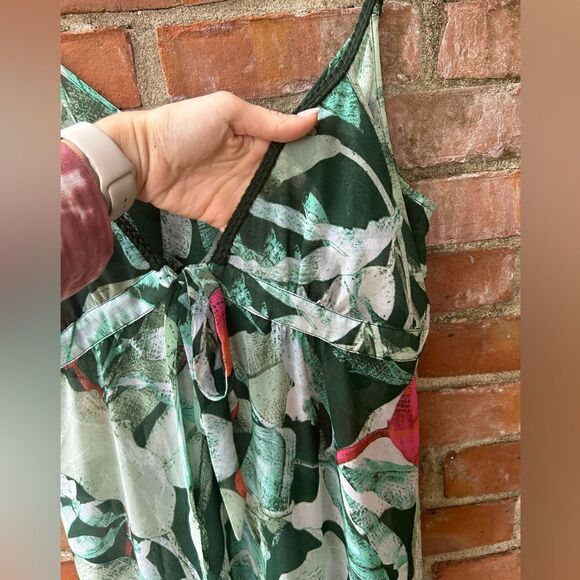 LC Lauren Conrad Green Leaf Print Sheer Maxi Dress Cover Up - Picture 4 of 8